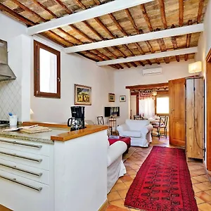 Apartment Lungaretta 97, Rom
