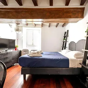 Trastevere Apartment