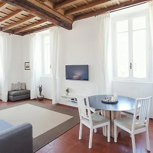 Lungaretta3 Apartment
