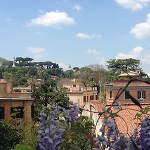 Garibaldi Roof Garden Apartment